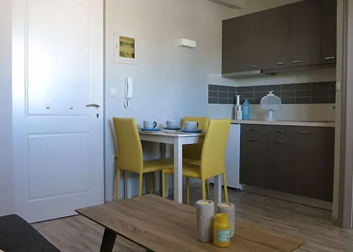 Pantheon Aparthotel 3*