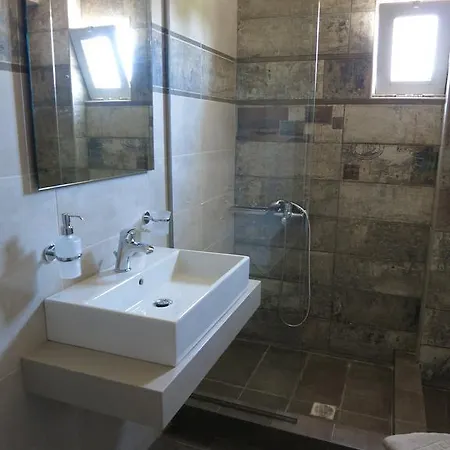 Pantheon 公寓式酒店 干尼亞