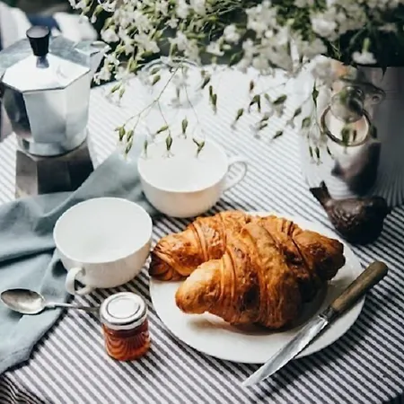 Апарт-отель Pantheon 3*