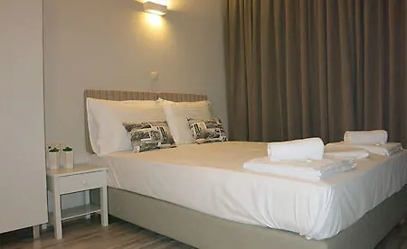 Pantheon Aparthotel