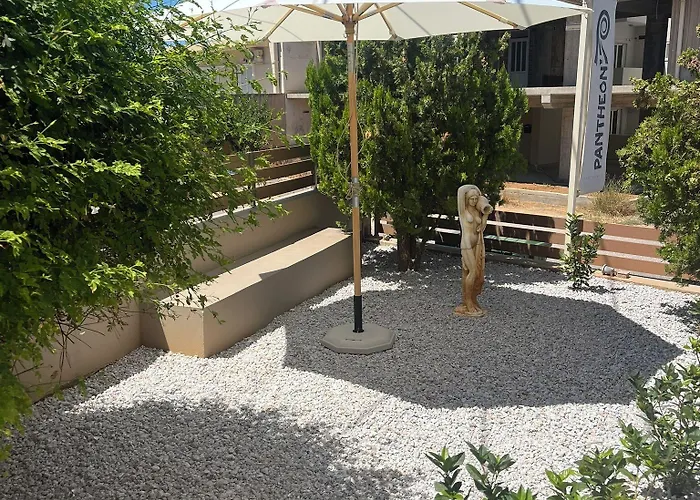 Pantheon 3* 干尼亞